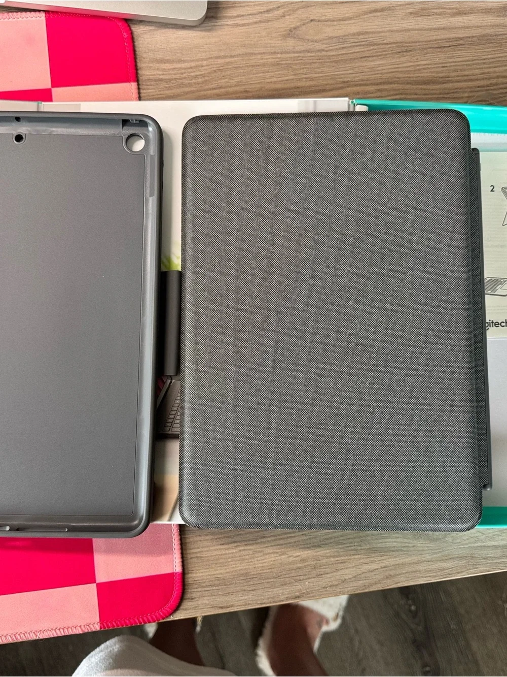 Logitech Combo Touch Keyboard Case for iPad (Black)